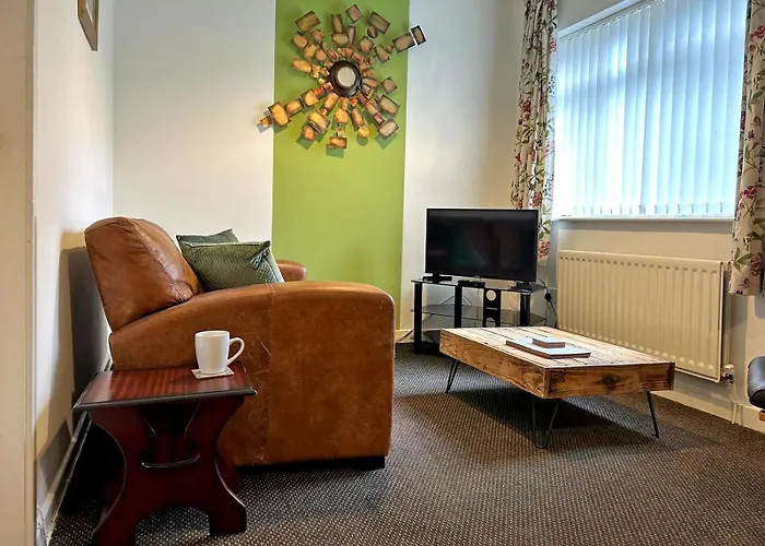 Cosy & Convenient Consett Flat